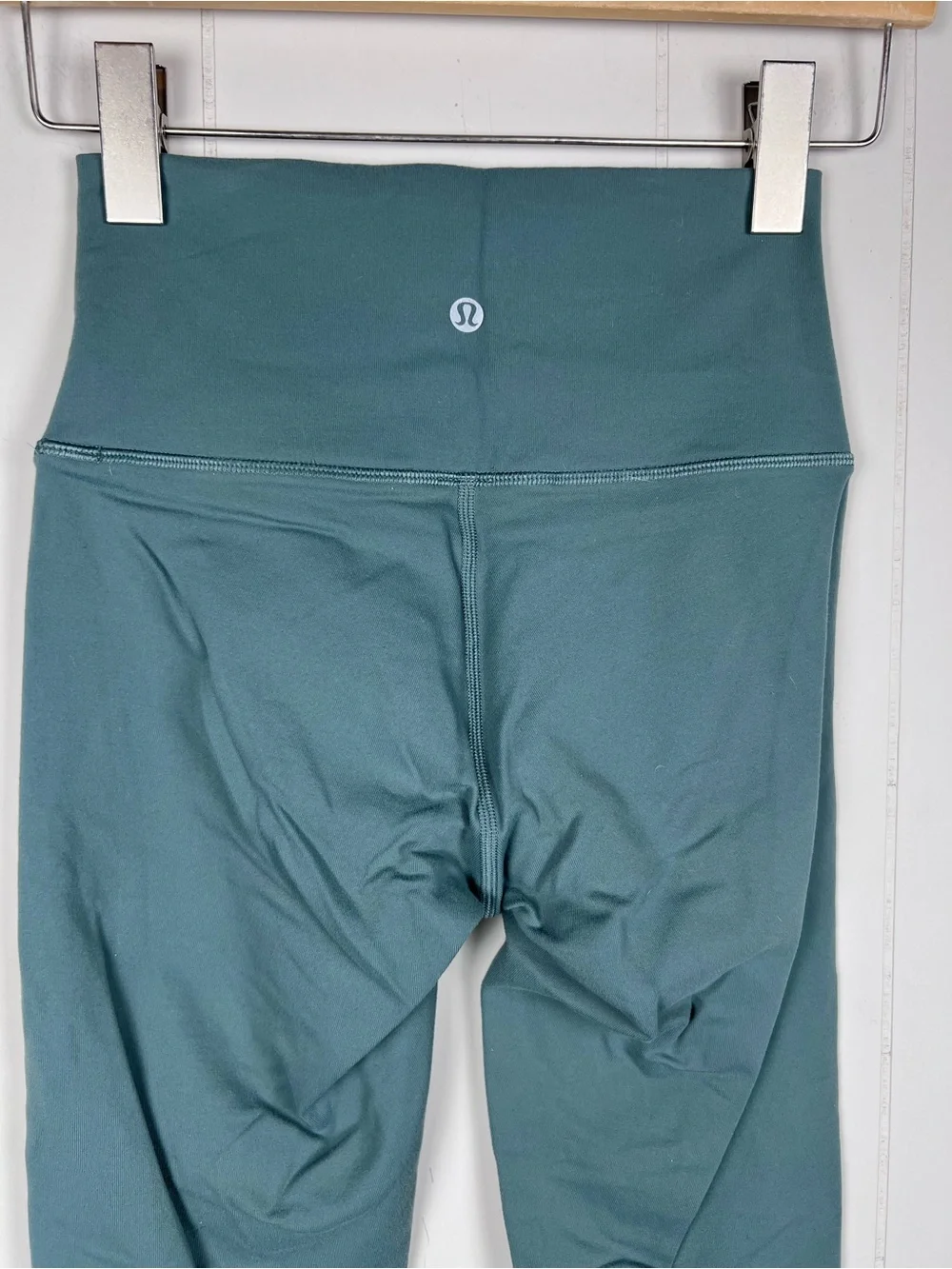 Lululemon Wunder Under High Rise Tight 28” Inseam Size 4 Junioer Color Green